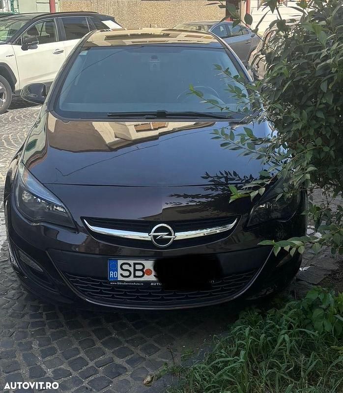 Culoaremaro Utilizat 2017 Opel Astra Cosmo Berlinǎ | 7.150 EUR (Preț OK) - Imagine 1/4