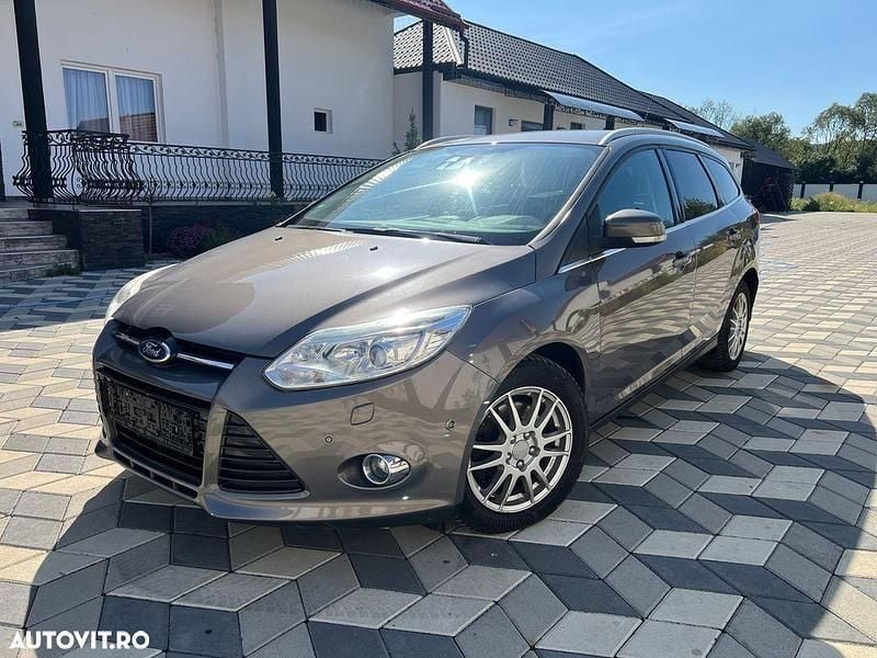 Culoarebej Utilizat 2013 Ford Focus Titanium Break | 4.350 EUR (Super Preț) - Imagine 1/4