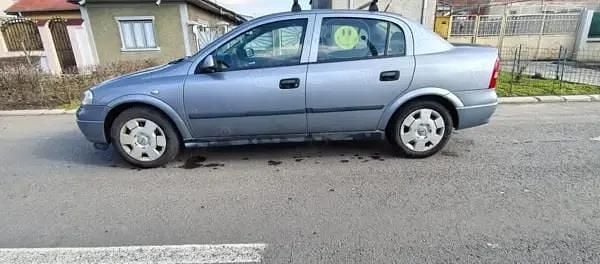 Second-hand Opel Astra 75 CP (55 kW) 2006 Berlinǎ