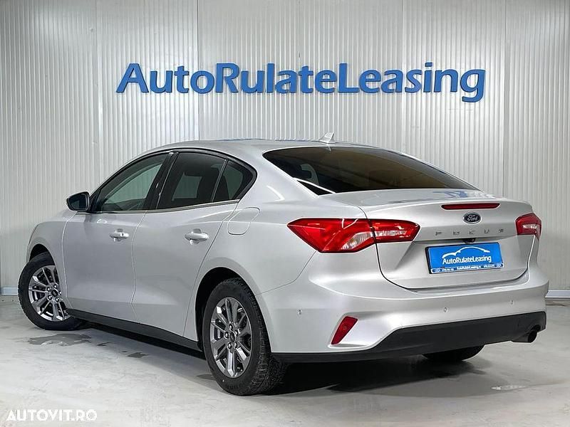 Second-hand Ford Focus Titanium 120 CP (88 kW) 2022 Culoaregri Berlinǎ