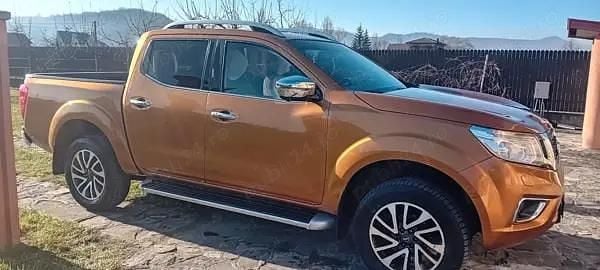Second-hand Nissan Navara N-Connecta 190 CP (139 kW) 2016 Maro Pickup