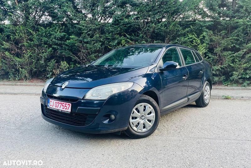 Culoaregri Utilizat 2011 Renault Mégane GrandTour LIMITED Break | 3.800 EUR (Preț OK) - Imagine 1/4