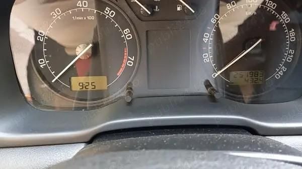 Utilizat 2005 Skoda Octavia Tour Break | 1.200 EUR (Preț OK) - Imagine 1/4