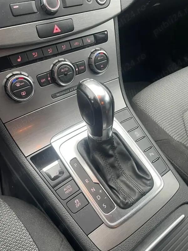 Utilizat 2012 VW Passat Highline Break | 7.100 EUR (Puțin scump) - Imagine 1/4