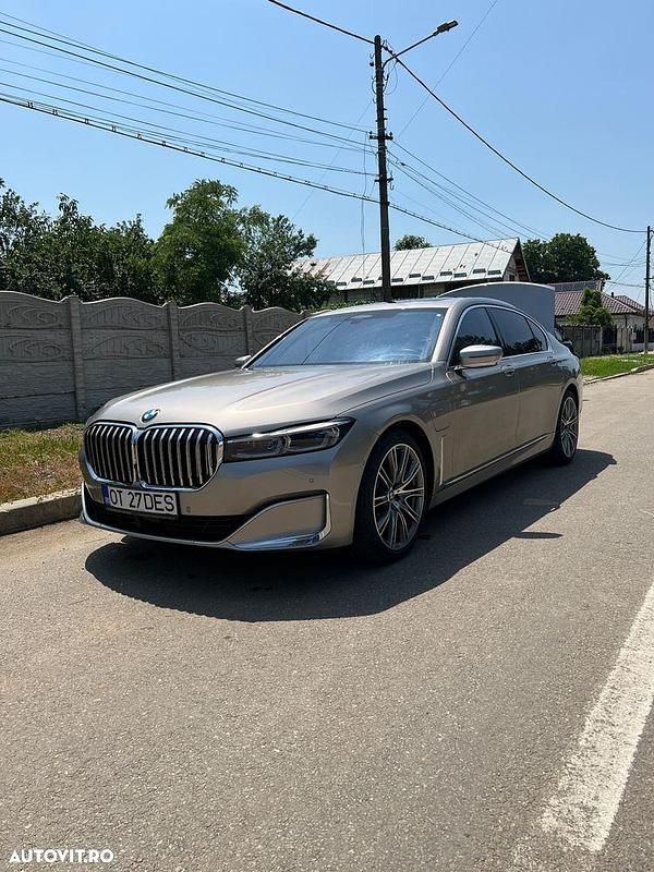 Culoareargint Utilizat 2020 BMW 745e Comfort Edition Berlinǎ | 65.000 EUR (Scump) - Imagine 1/4