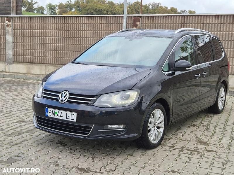 Culoarenegru Utilizat 2011 VW Sharan Highline Monovolum | 5.999 EUR (Super Preț) - Imagine 1/4