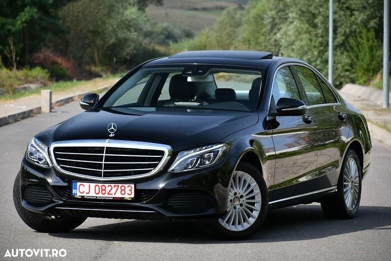 Culoarenegru Utilizat 2015 Mercedes C220 Exclusive Berlinǎ | 16.849 EUR (Puțin scump) - Imagine 1/4