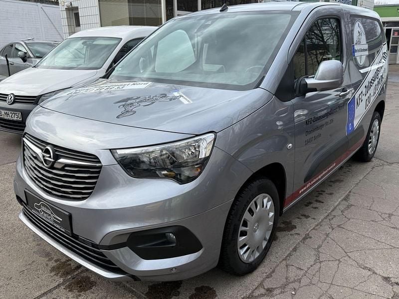 Second-hand Opel Combo Edition 131 CP (96 kW) 2020 Monovolum