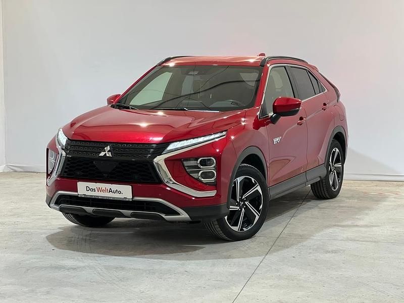 Rosu deschis metalic Utilizat 2023 Mitsubishi Eclipse Cross SUV | 25.000 EUR (Puțin scump) - Imagine 1/4