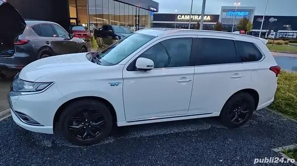Second-hand Mitsubishi Outlander P-HEV Instyle 204 CP (150 kW) 2019 Alb SUV