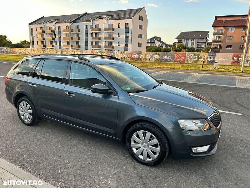 Culoaregri Utilizat 2015 Skoda Octavia Elegance Break | 7.600 EUR (Super Preț) - Imagine 1/4
