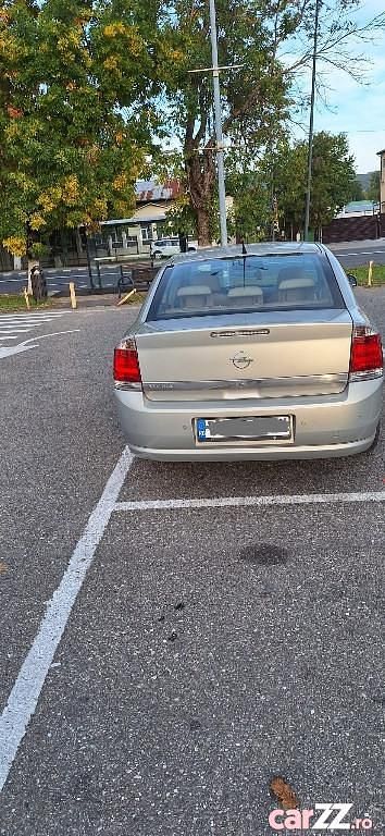 Second-hand Opel Vectra 122 CP (89 kW) 2006 Gri Berlinǎ