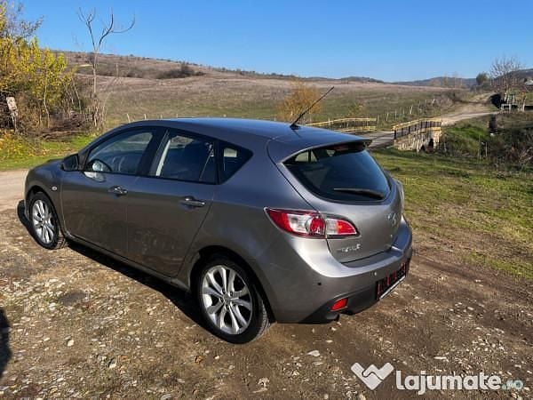 Second-hand Mazda 3 105 CP (77 kW) 2010 Gri Hatchback