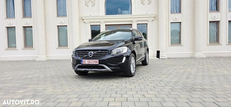 Culoarenegru Utilizat 2014 Volvo XC60 Summum SUV | 12.900 EUR (Preț bun) - Imagine 1/4