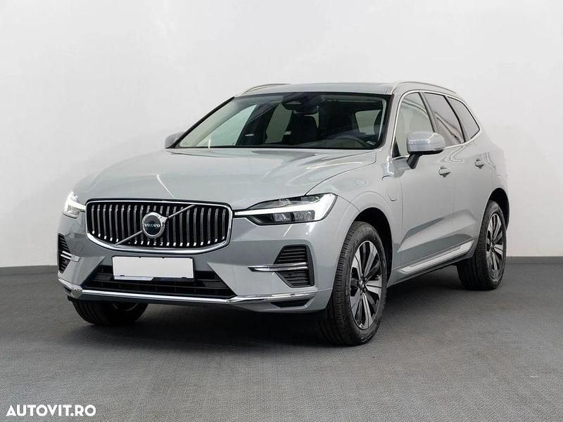 Gri Nouă 2024 Volvo XC60 Plus SUV | 62.136 EUR - Imagine 1/4