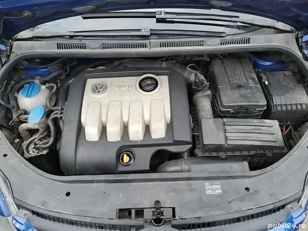 Utilizat 2005 VW Golf IV Hatchback | 2.100 EUR (Preț bun) - Imagine 1/4