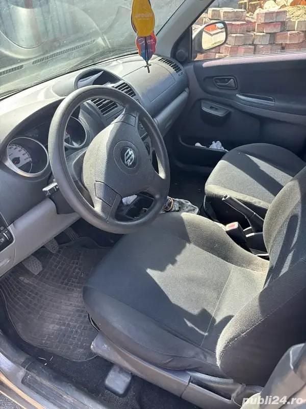 Second-hand Suzuki Ignis 93 CP (68 kW) 2004 Hatchback