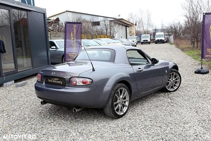 Second-hand Mazda MX5 126 CP (92 kW) 2008 Culoaregri Cabrio