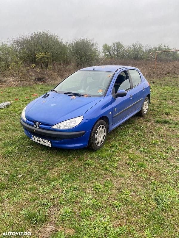 Culoarealbastru Utilizat 2004 Peugeot 206 Hatchback | 950 EUR (Preț bun) - Imagine 1/4