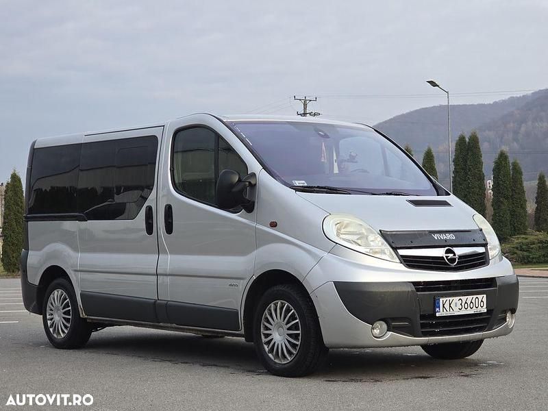 Culoareargint Utilizat 2008 Opel Vivaro Cosmo Van | 5.450 EUR (Preț OK) - Imagine 1/4
