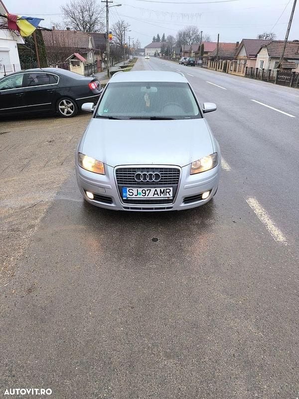Second-hand Audi A3 Ambiente 105 CP (77 kW) 2006 Culoaregri Hatchback