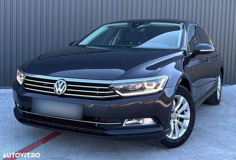 Culoaremaro Utilizat 2019 VW Passat Berlinǎ | 17.600 EUR (Preț OK) - Imagine 1/4
