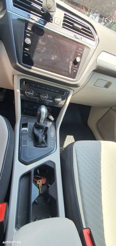 Gri Utilizat 2019 VW Tiguan Comfortline SUV | 20.700 EUR (Preț OK) - Imagine 1/4