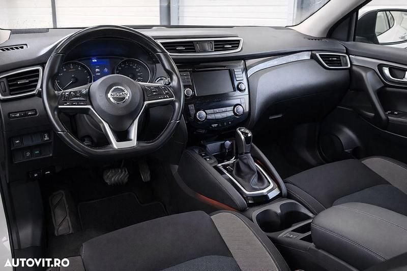 Second-hand Nissan Qashqai 149 CP (109 kW) 2021 Culoarealb SUV