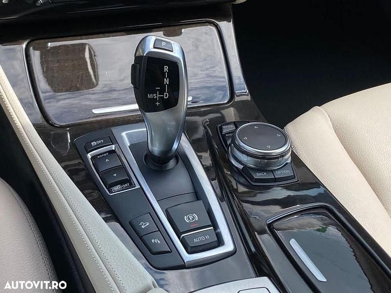 Second-hand BMW 525 218 CP (160 kW) 2014 Culoarenegru Berlinǎ