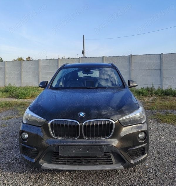 Negru Utilizat 2018 BMW X1 SUV | 14.990 EUR (Preț OK) - Imagine 1/4