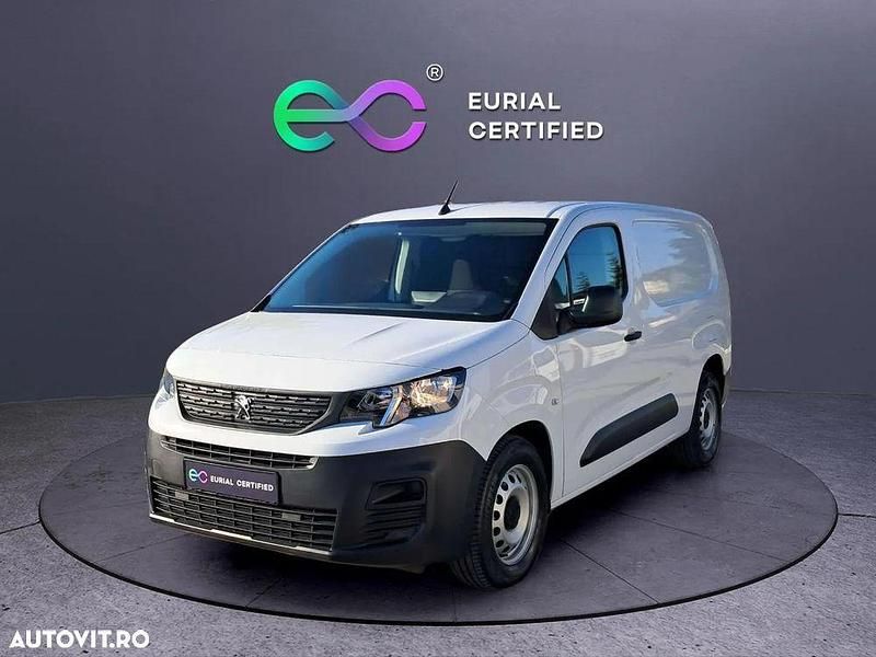 Second-hand Peugeot E-Partner 100 kW (136 CP) 2023 Culoarealb Monovolum