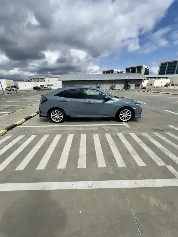 Gri Utilizat 2019 Honda Civic Sport Plus Hatchback | 20.999 EUR - Imagine 1/2