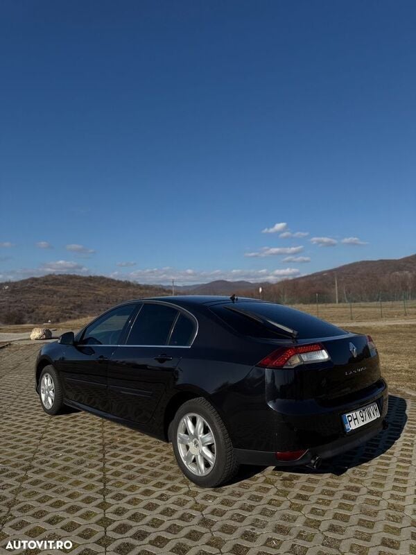 Negru Utilizat 2009 Renault Laguna III Dynamique Berlinǎ | 3.400 EUR (Scump) - Imagine 1/4