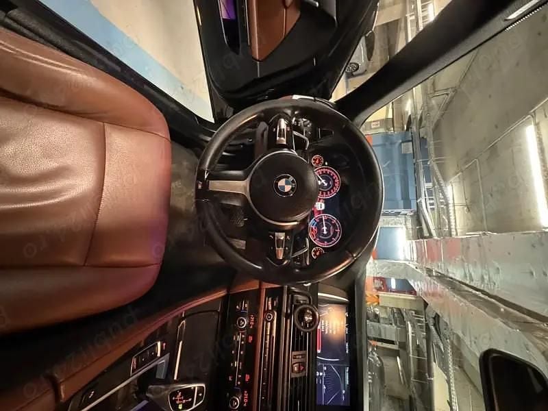 Second-hand BMW 525 Luxury Line 211 CP (155 kW) 2013 Negru Berlinǎ