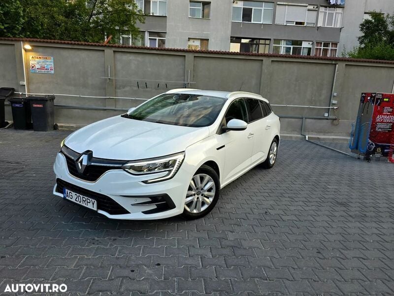 Alb Utilizat 2021 Renault Mégane GrandTour Break | 12.300 EUR (Preț OK) - Imagine 1/4