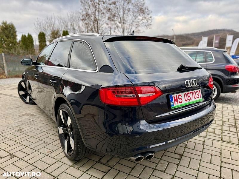 Second-hand Audi A4 S-Line 150 CP (110 kW) 2015 Culoarealbastru Break