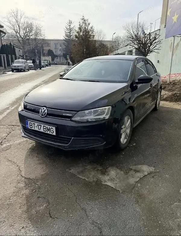 Second-hand VW Jetta 177 CP (130 kW) 2013 Berlinǎ