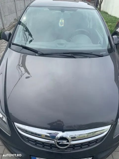 Gri Utilizat 2013 Opel Corsa Active | 3.900 EUR (Preț OK) - Imagine 1/4