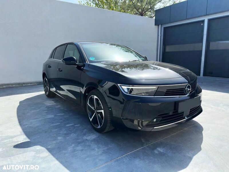 Second-hand Opel Astra Elegance 130 CP (95 kW) 2023 Negru Berlinǎ