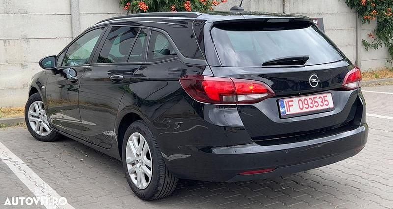 Second-hand Opel Astra Edition 122 CP (89 kW) 2021 Culoarenegru Break