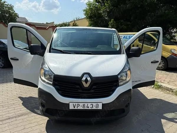 Alb Utilizat 2016 Renault Trafic Van | 7.490 EUR (Super Preț) - Imagine 1/4