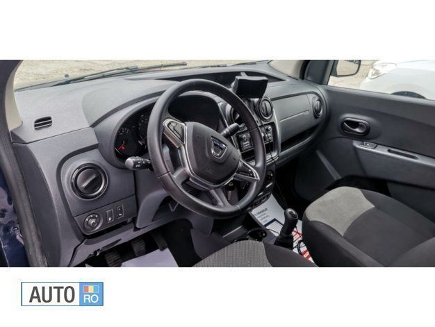Albastru Second-hand 2018 Dacia Dokker Monovolum | 5.999 EUR (Super Preț) - Imagine 1/4