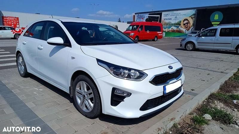 Culoarealb Second-hand 2018 Kia Ceed Best Hatchback | 9.600 EUR (Preț OK) - Imagine 1/4
