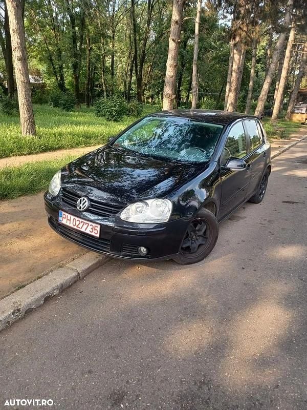 Culoarenegru Utilizat 2009 VW Golf VI United | 3.650 EUR (Preț bun) - Imagine 1/4