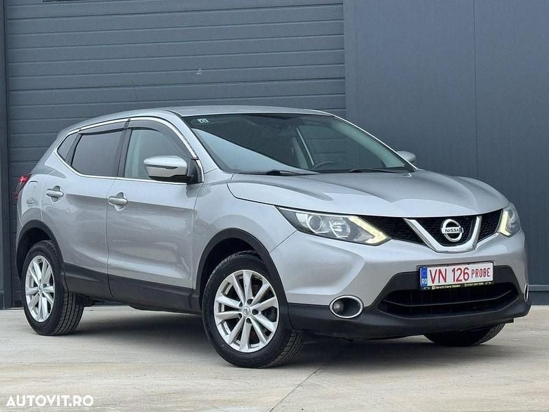 Culoareargint Second-hand 2016 Nissan Qashqai SUV | 8.999 EUR (Preț bun) - Imagine 1/4
