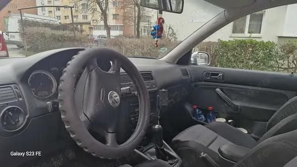 Second-hand VW Golf IV 101 CP (74 kW) 2006 Gri Break