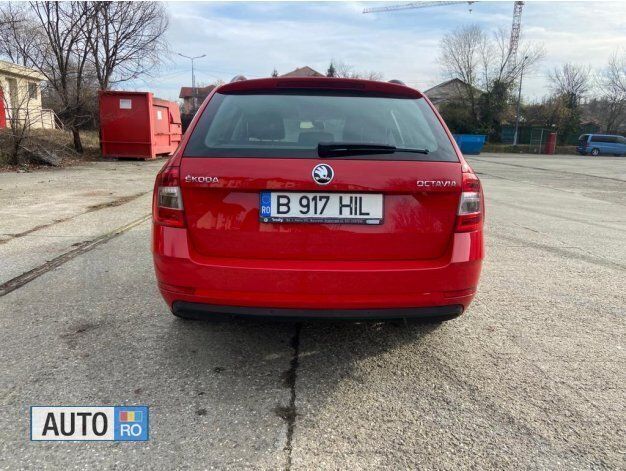 Roşu Utilizat 2019 Skoda Octavia Break | 10.600 EUR (Super Preț) - Imagine 1/4