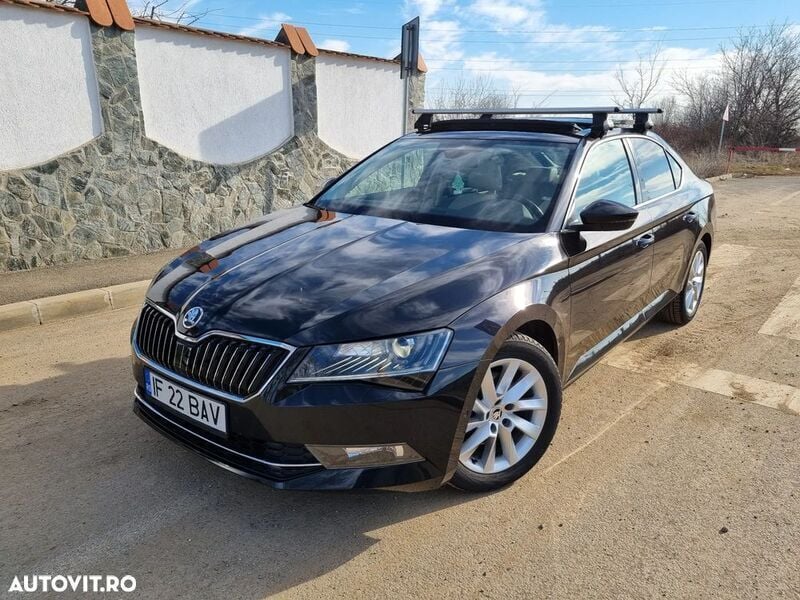 Negru Utilizat 2017 Skoda Superb Berlinǎ | 15.550 EUR (Preț OK) - Imagine 1/4