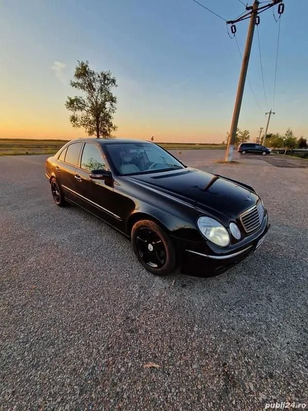 Utilizat 2005 Mercedes 220 Berlinǎ | 3.200 EUR (Scump) - Imagine 1/4