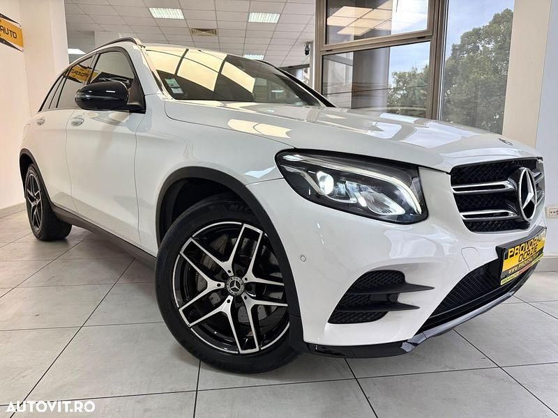 Culoarealb Utilizat 2018 Mercedes GLC250 AMG line SUV | 25.990 EUR (Preț OK) - Imagine 1/4